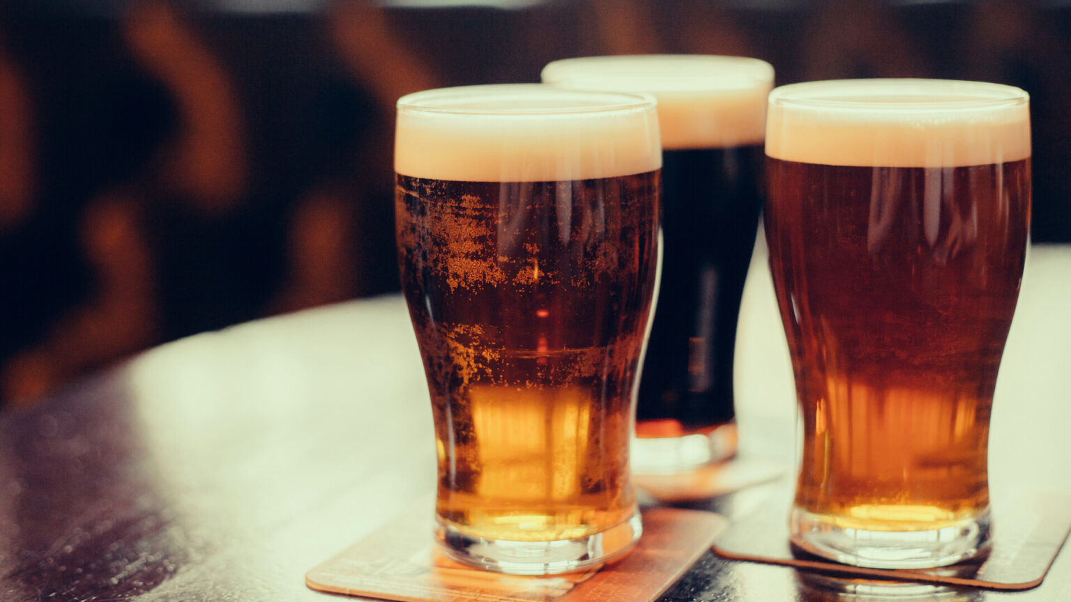 Ce se întâmplă cu organismul dacă nu bei alcool timp de o lună. Explicațiile experților