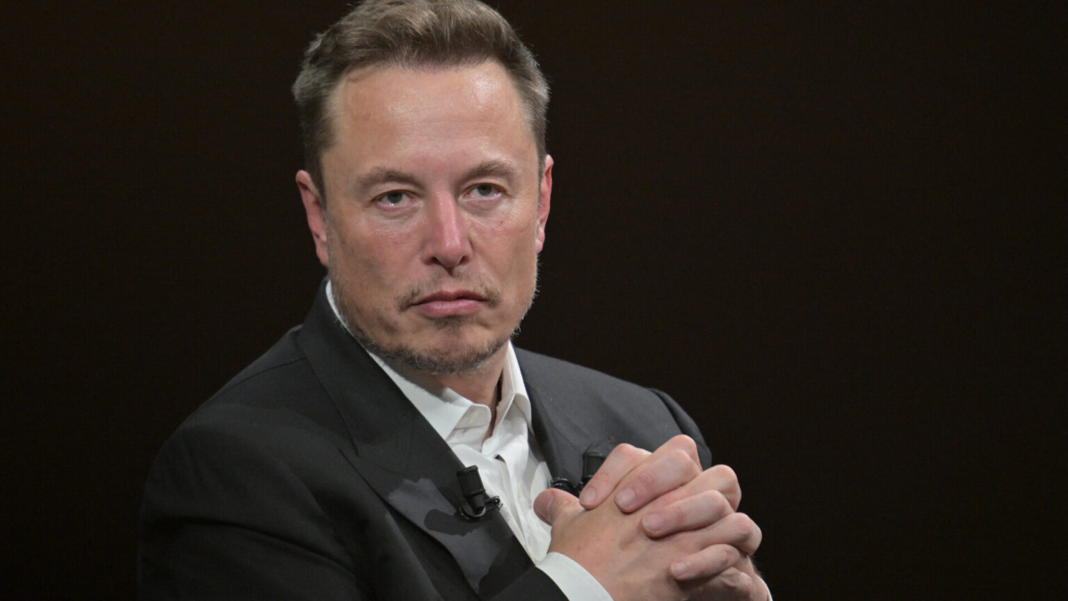 Elon Musk a donat o sumă considerabilă pentru alegerea noului președinte al SUA. Pe cine susține miliardarul