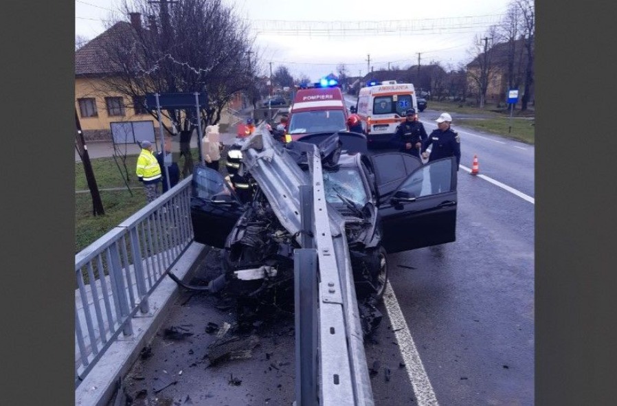Tragedie pe drumurile din Timiș: Român care se întorcea din Germania pentru Crăciun, implicat într-un accident grav