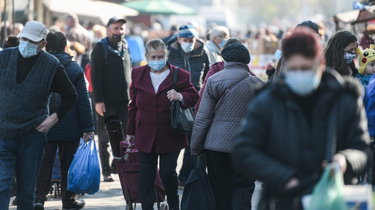 O alertă epidemiologică în urma creșterii constante a numărului de infecții respiratorii a fost emisă joi de Institutul Naţional de Sănătate Publică