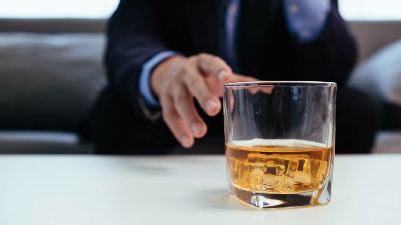 Record absolut. Un ieșean a ajuns viu la spital cu o alcoolemie de 969 mg/dl
