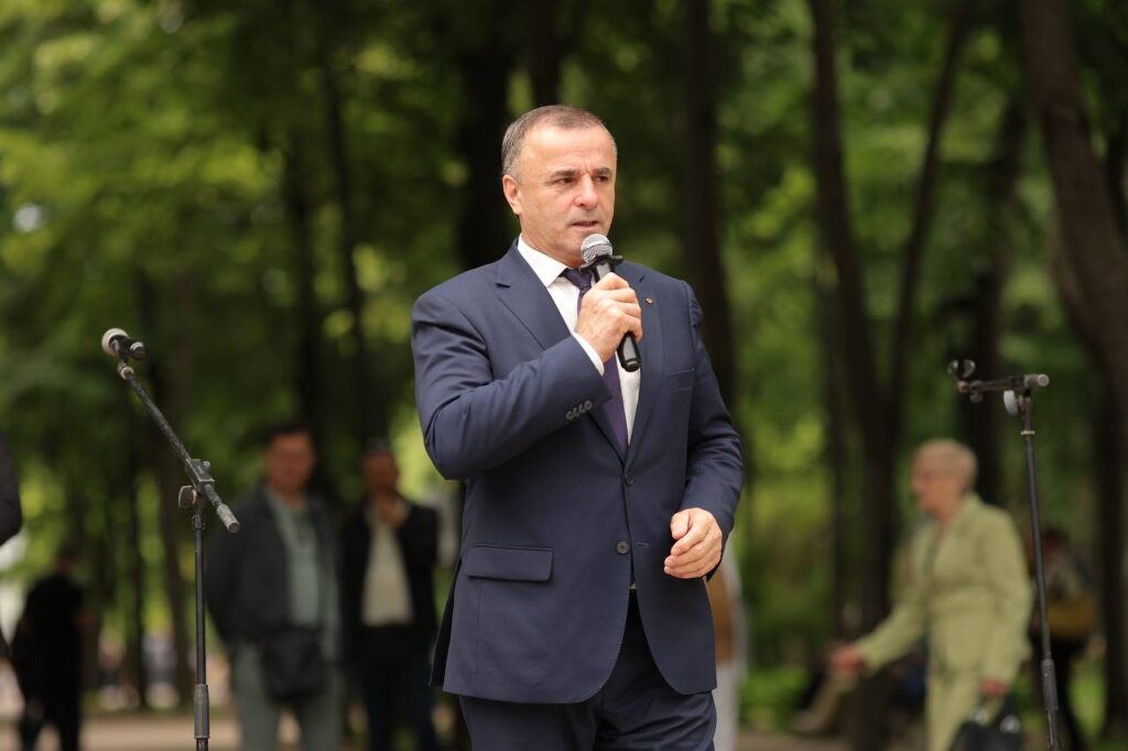 Vasile Tarlev-„Vom aduce modelul caselor populare în Republica Moldova. Dacă italienii pot, și moldovenii merită!”