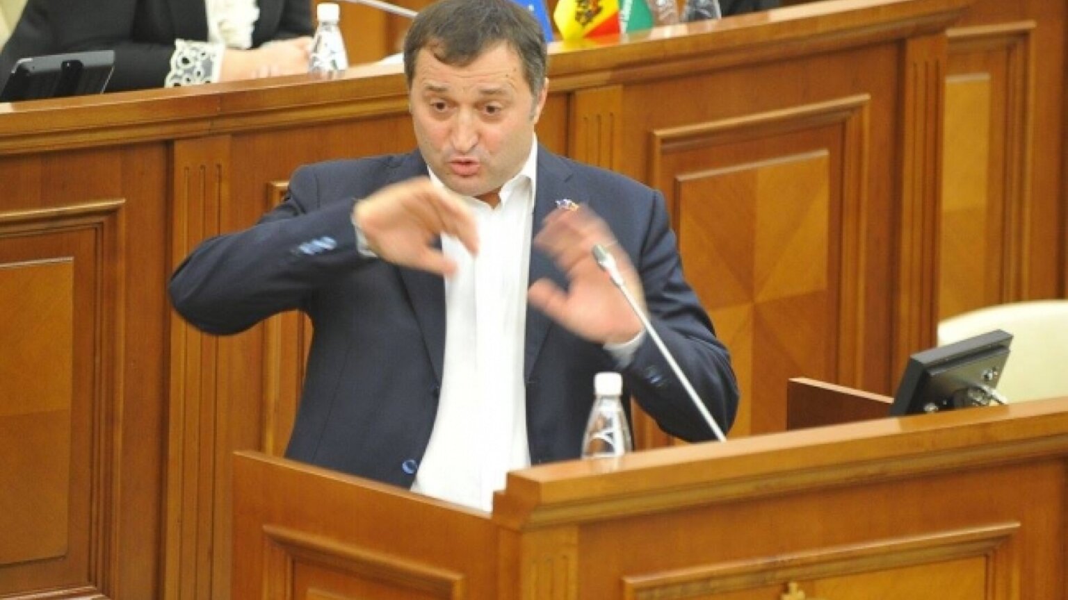 Fostul premier moldovean Vlad Filat a fost condamnat în lipsă, în Franța, la 2 ani de închisoare pentru spălare de bani