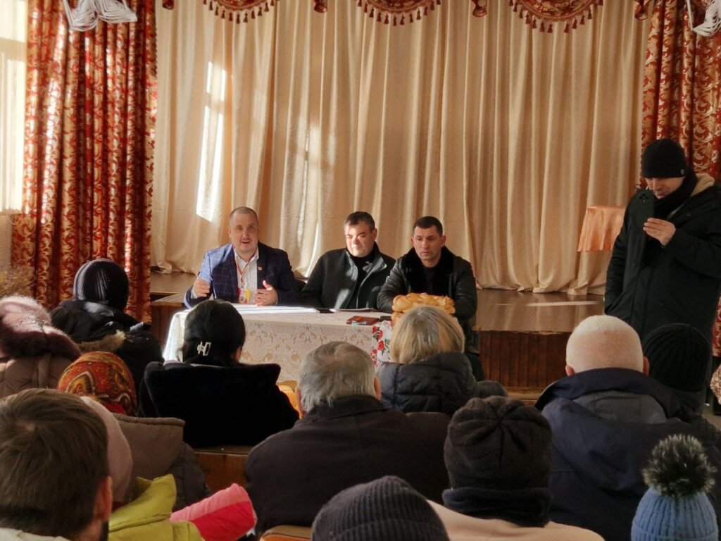 Întâlnire cu locuitorii din comuna Ghiduleni: drumuri impracticabile și lipsa apei potabile, în prim-plan!