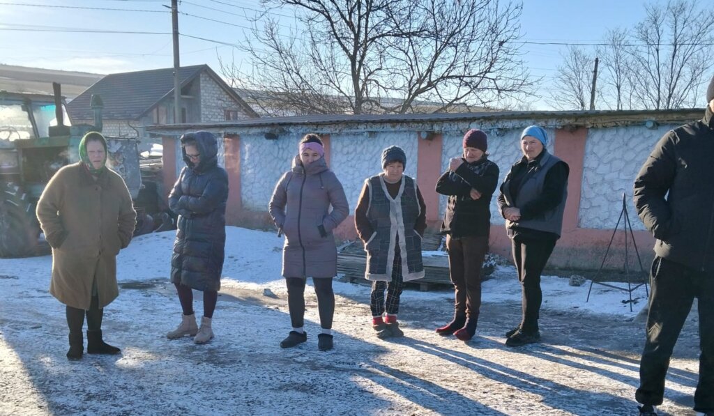 Satul fără apă: peste 300 de oameni din Roșcanii de Sus trăiesc ca în Evul Mediu
