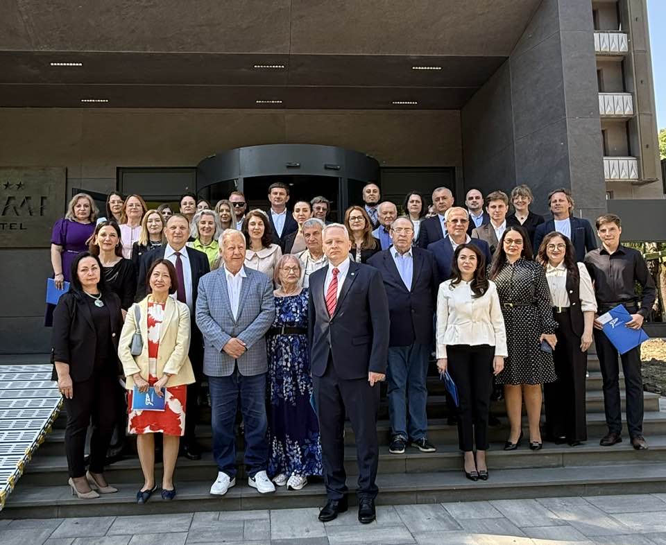 Conferință internațională la Chișinău- Viitorul democratic și european al Moldovei, discutat de lideri politici și experți